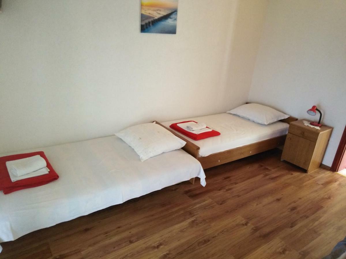 Apartman Rodic オミシュ エクステリア 写真