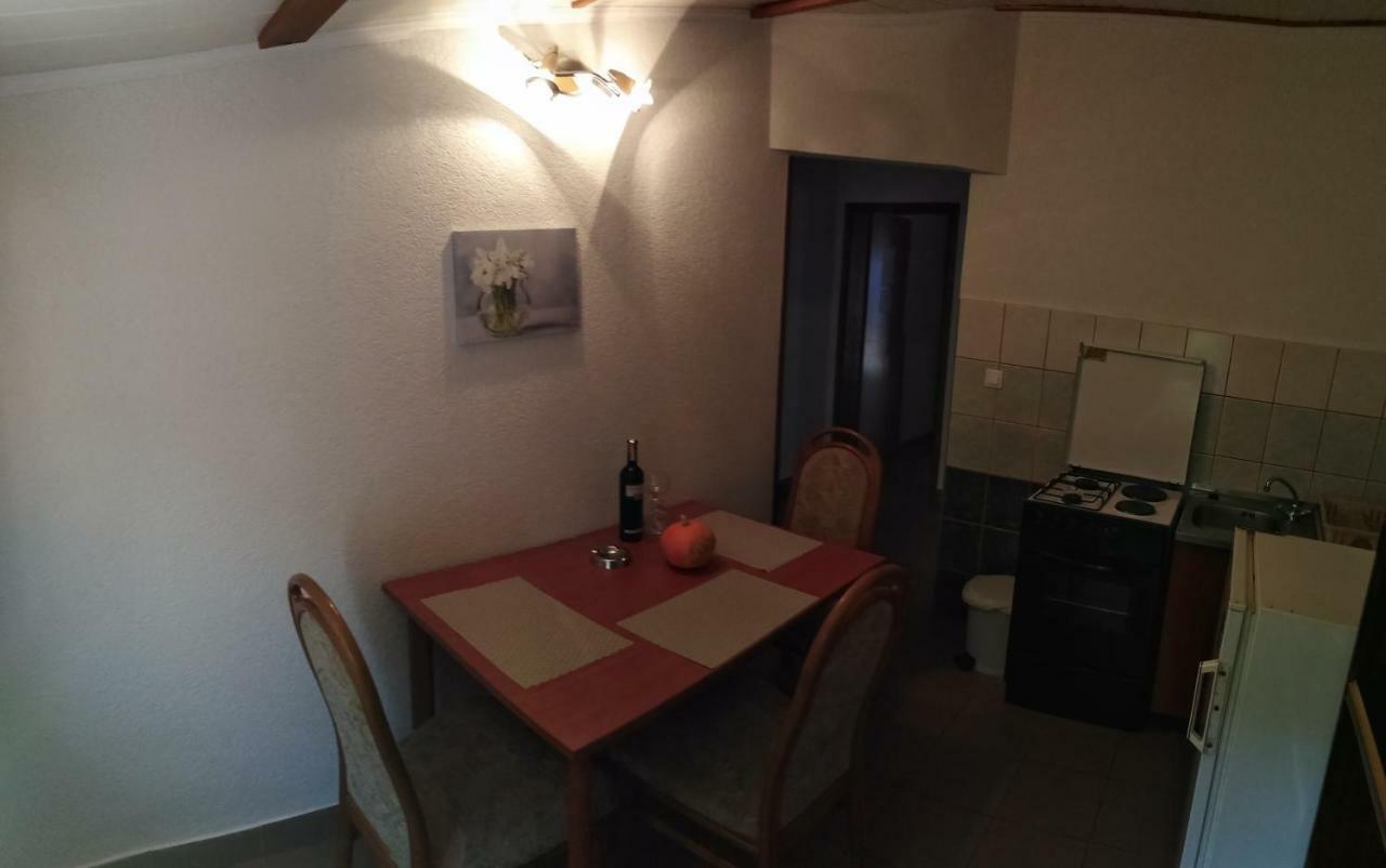 Apartman Rodic オミシュ エクステリア 写真